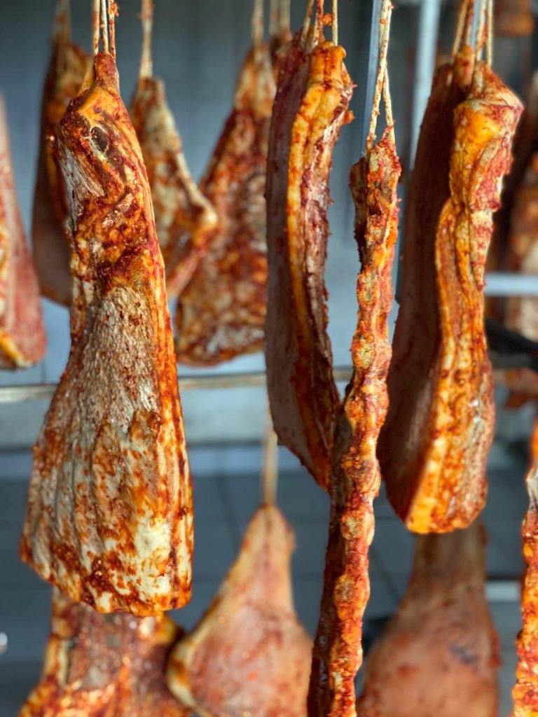 pancetta-tesa-salumi-carni-calabria