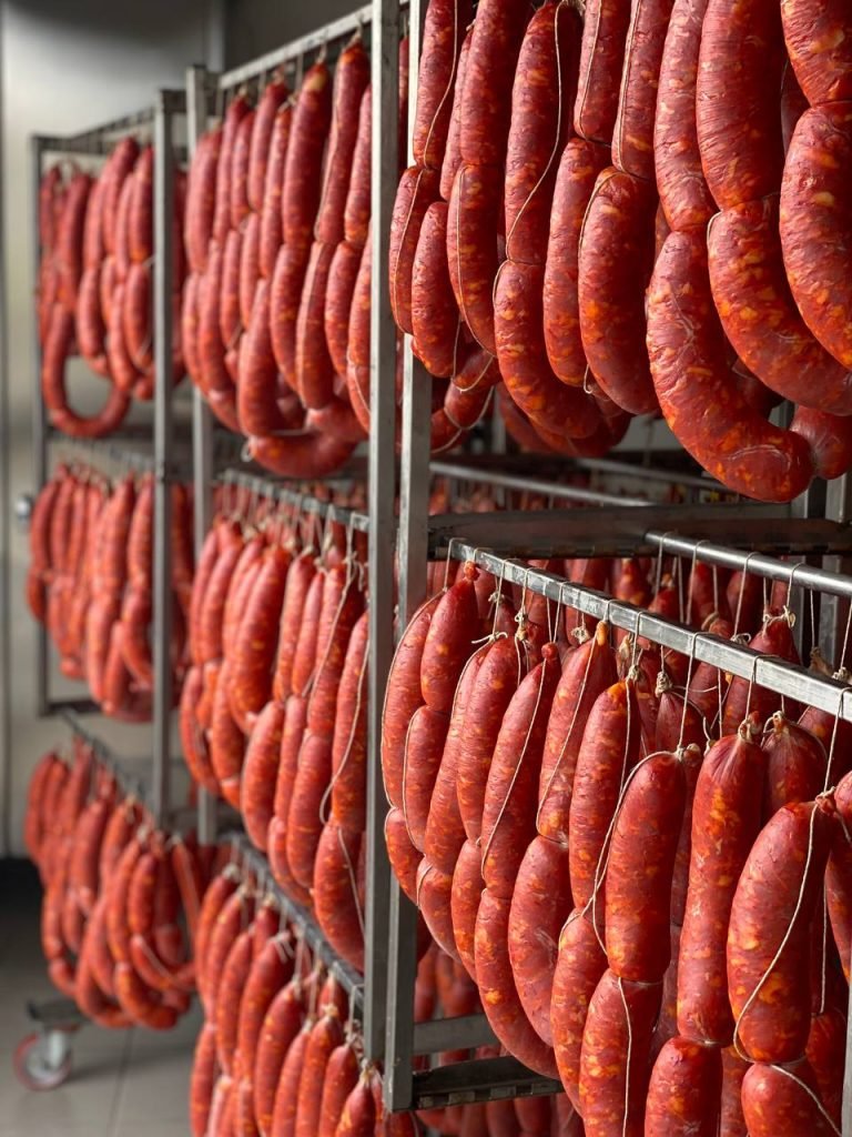 salsiccia-salumi-carni-Salumificio-artigianale-calabria