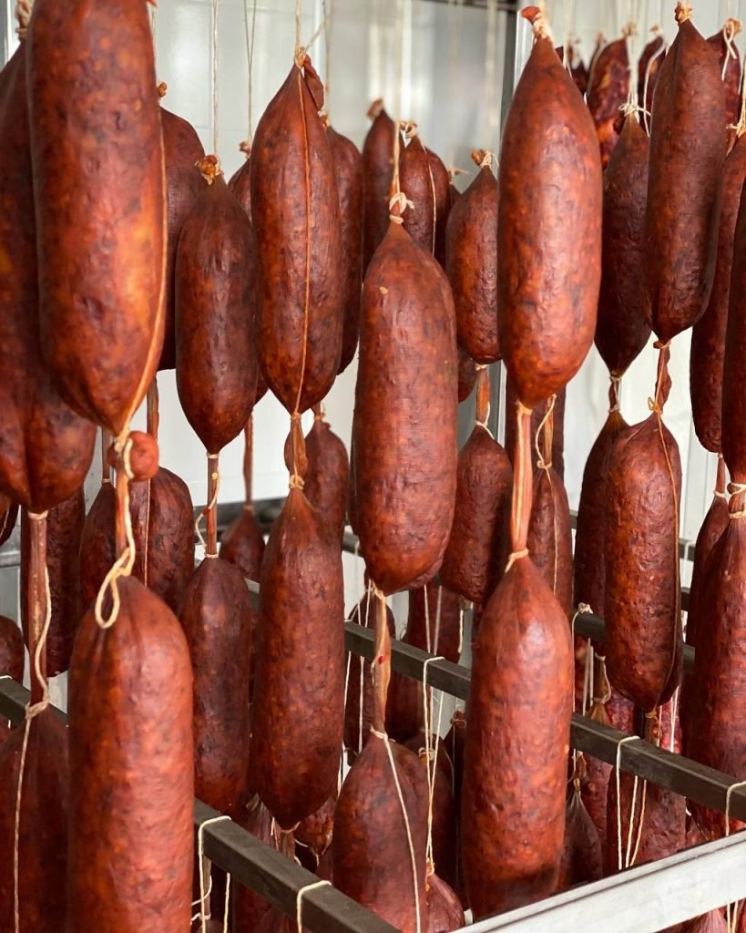 salsiccia-salumi-carni-Salumificio-artigianale-calabria-nduja-lamezia